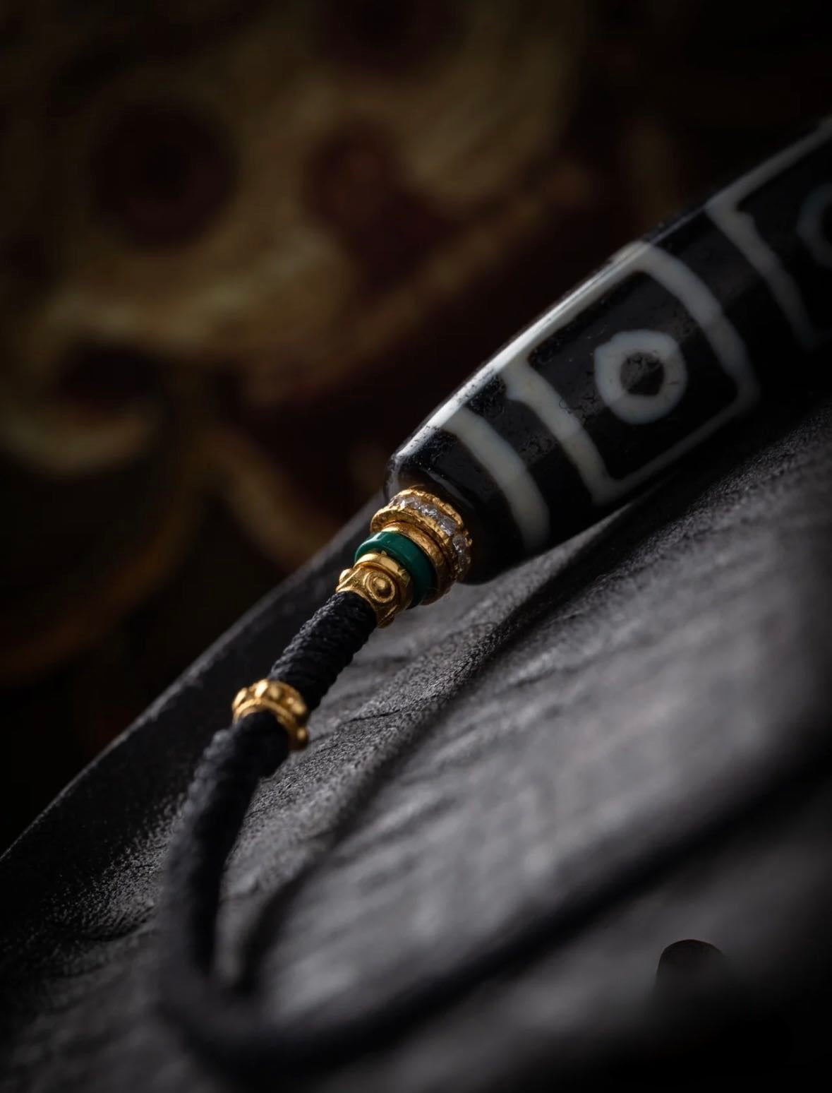 Tibetan Handcrafted Four-Eye Dzi Bead Necklace