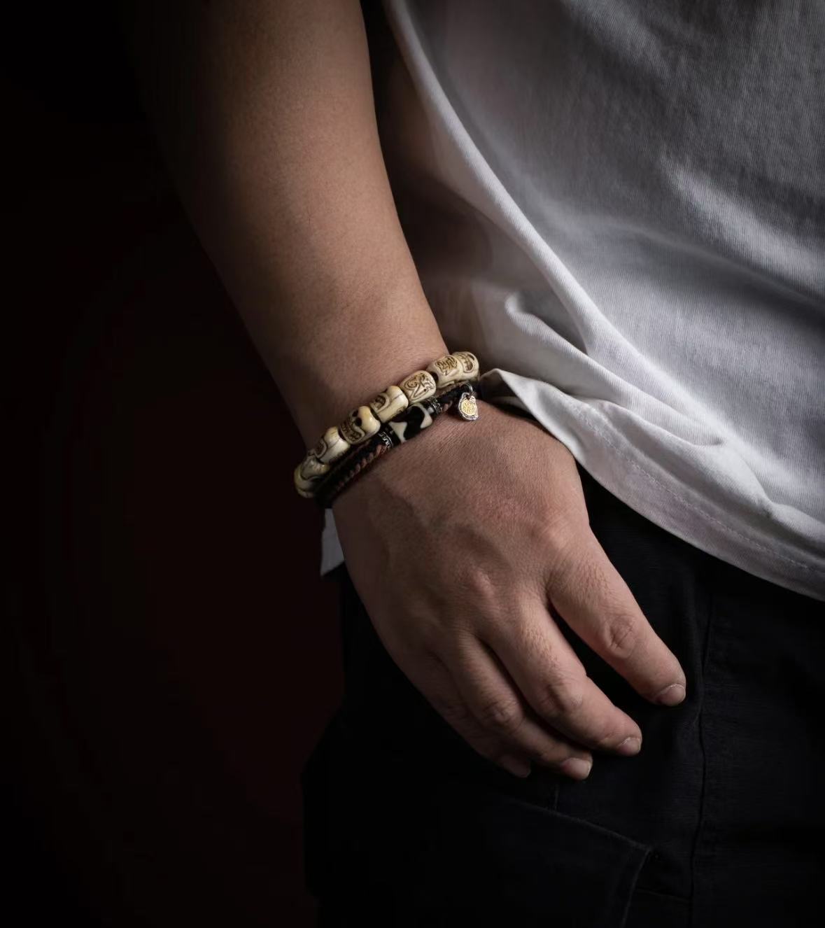 Unique Tibetan Tiger Tooth Dzi Bead Black/Brown Cord Bracelet