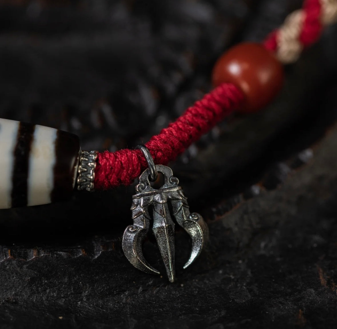 Tibetan Tiger Tooth Dzi Bead & Vajra Adjustable Cord Necklace