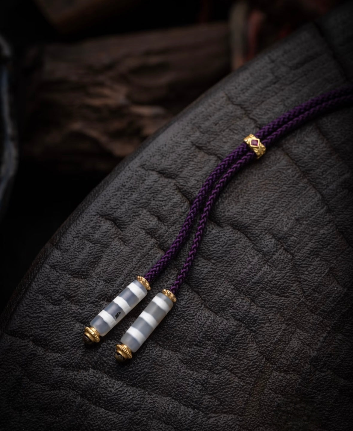 Handmade Tibetan purple braided agate necklace