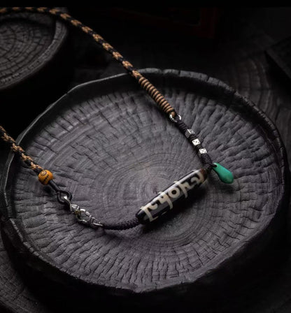 Exquisitely Handcrafted Tibetan Dzi Bead Necklace for Men