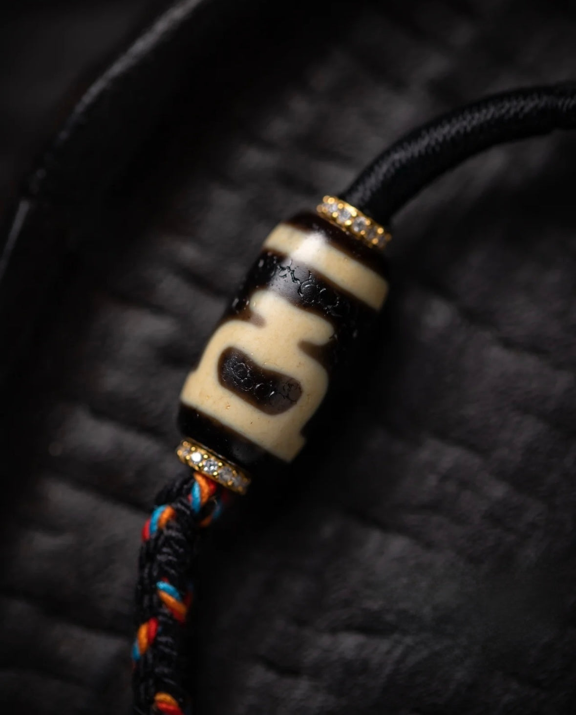 Tibetan Dzi Bead & Buddha Blessing Bracelet