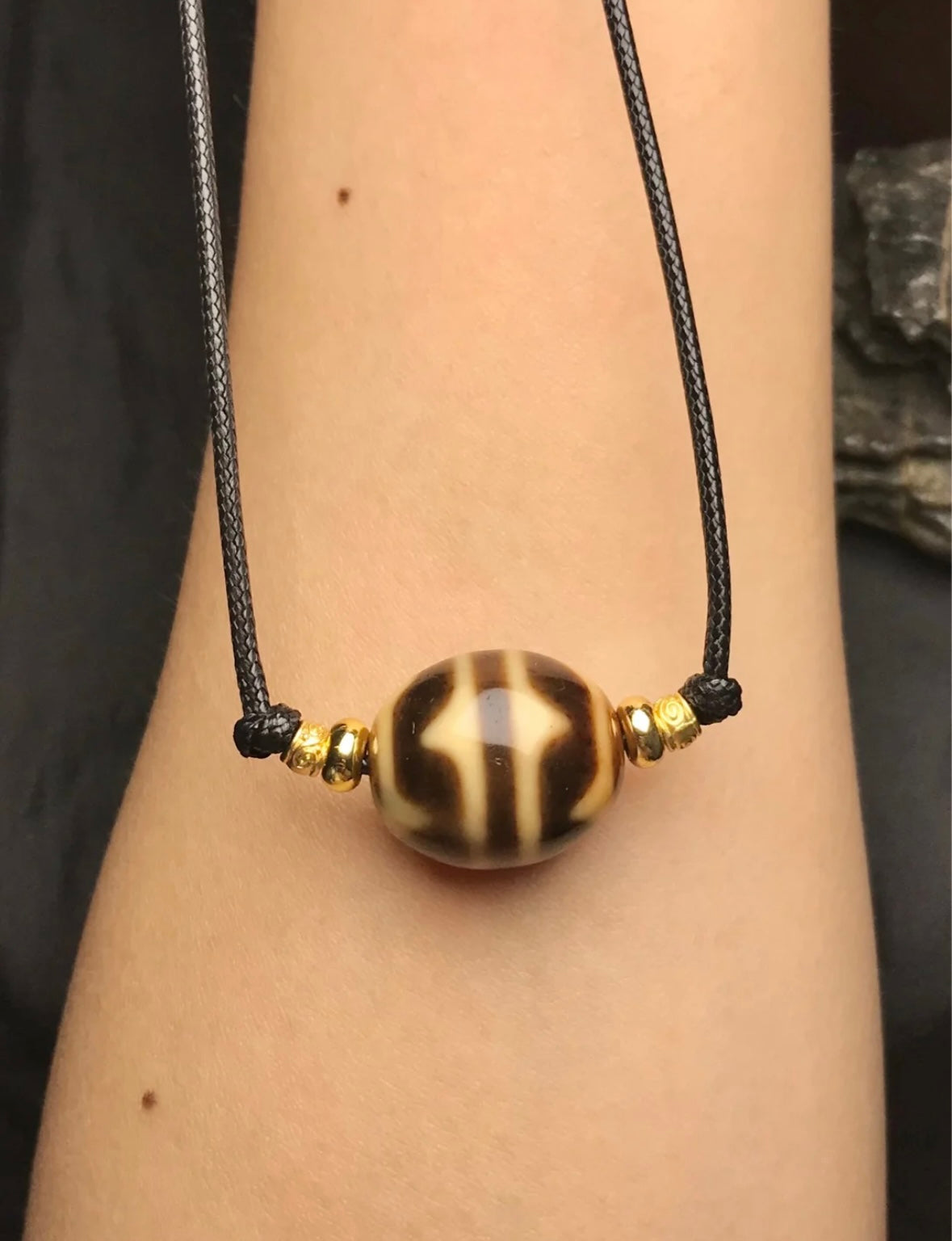 Lucky & Blessing Double Tiger Dzi Bead Leather Cord Necklace