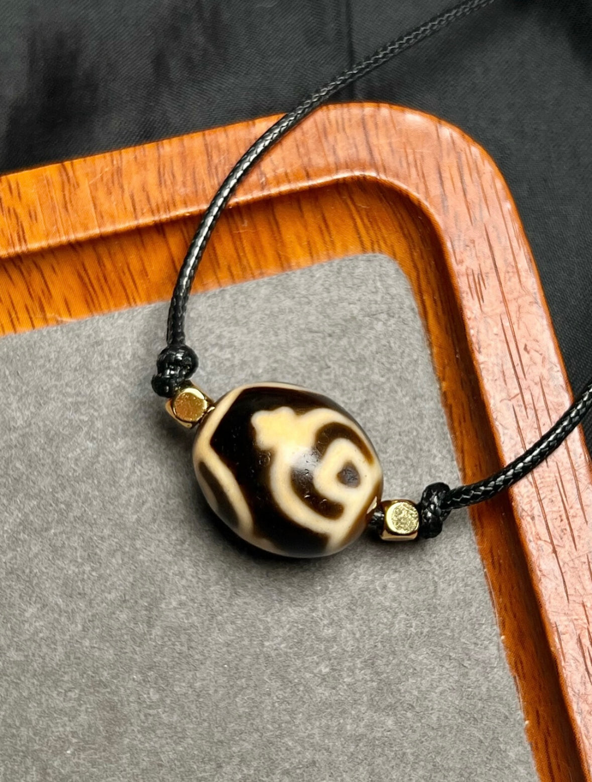 Lucky & Blessing Double Tiger Dzi Bead Leather Cord Necklace