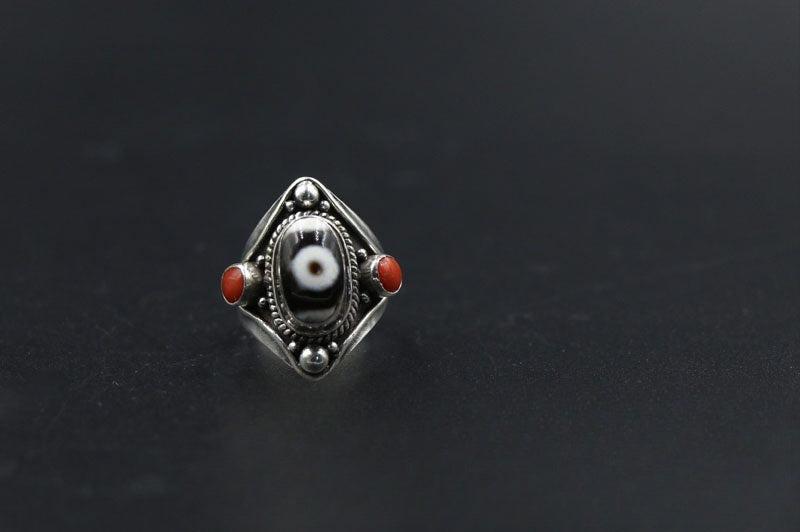 Tibetan One-Eye Dzi Ring