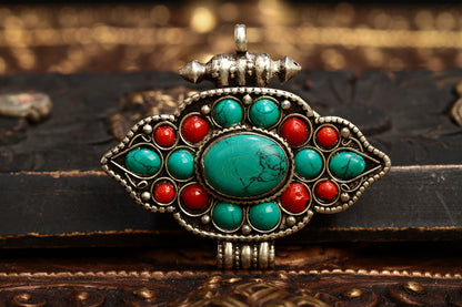 Handcrafted Tibetan Turquoise Sterling Silver Pendant Necklace